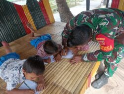 Peduli Terhadap Dunia Pendidikan Usia Dini ,  Babinsa Masela lakukan Giat Belajar  