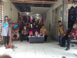 100 Hari Kerja , Bupati dan Wabup Bursel Kunjungi Pasar