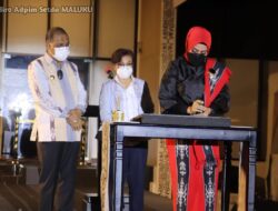 Widya Lantik Pengurus Dekranasda Kota Ambon 