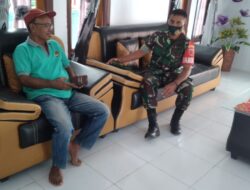 Babinsa-05/Wonreli Serka Wm Manuata Giat Komsos Dengan Ketua BPD Desa Oirata Timur