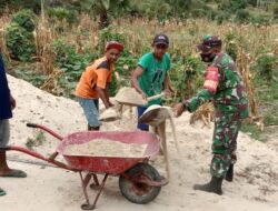 Babinsa Giat komsos dan karbak bersama masyarakat Desa Nomaha