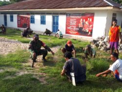 Ciptakan Lingkungan Sehat, Babinsa Bersama Warga Desa Patti Lakukan Karya Bakti