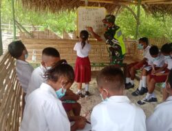 Rasa Cinta Kepada Tanah Air, Babinsa Koramil-02/P.Masela Berikan Materi Wasbang Siswa-Siswi SD