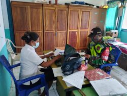 Melalui Komsos Babinsa, Laksanakan Perbaharui Data Wilaya Binaan Dengan Pegawai Kantor Desa