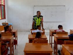 Membentuk Karakter Generasi Penerus Bangsa, Babinsa Mengajar Wasbang di Sekolah