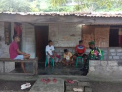 Melalui Komsos, Babinsa Ajak Pemuda Desa Selalu Jaga Ketertiban dan Keamanan di Desa Lurang