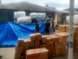 Penyaluran Bansos di Aboru Berlanjut, Pangdam Pattimura Pesan Jaga Kesehatan