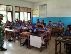 Babinsa Koramil-06/Wetar, Berikan Materi Wasbang Kepada Siswa SMP N 3 P.P Terselatan