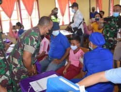 Antusias anak, Peserta vaksin dapat acung jempol dari Danrem 151/Binaiya