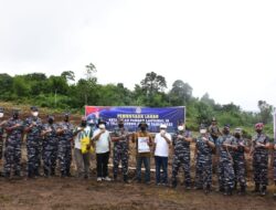 MANFAATKAN LAHAN SUBUR, LANTAMAL IX AMBON PERKUAT KETAHANAN PANGAN