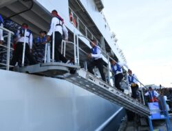 KRI TELUK WONDAMA 527, ANTAR 135 CASIS PANDA AMBON MENUJU PANPUS SORONG