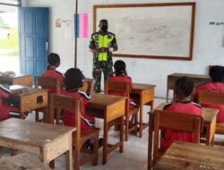 Tumbuhkan Rasa Nasionalisme Siswa Siswi, Babinsa-02/P.Masela Berikan Materi Wasbang