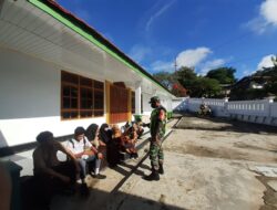 Babinsa Sampaikan Materi Wasbang Kepada Siswa SMA