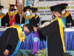 Prof. Dr. Albertus Fenanlampir, S.Pd., M.Pd., AIFO, dikukuhkan sebagai Guru Besar Bidang Keolahragaan
