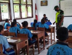 Babinsa Berikan Wawasan Kebangsaan Bagi Murid SMPN 3 P.Babar