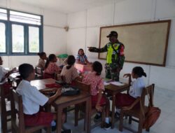 Peduli Dunia Pendidikan, Babinsa Ajarkan Wawasan Kebangsaan Kepada Siswa SD