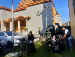 Mutiara Pattimura, Rangkul Lintas Agama Bersatu Gotong Royong Bersihkan Masjid Raya Ambon