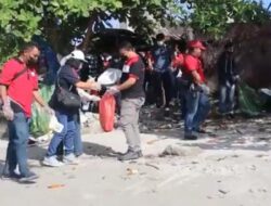 Sambut Dies Natalis ke-59 Unpatti, Panitia Penyelengara melakukan bakti sosial
