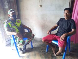 Jalin Silaturahmi dan Pererat Hubungan Dengan Warga Binaan, Babinsa Koramil 01/Tiakur Laksanakan Komsos