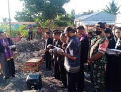 Babinsa Desa Hila, Hadiri Peletakan Batu Pertama Pembangunan Gereja Kalvari Jemaat GPM Oirleli