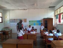 Peduli Dengan Generasi Penerus Bangsa Babinsa Berikan Materi Wawasan Kebangsaan Kepada Siswa SD