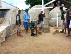 Sambut Perayaan Paskah, Babinsa Bersama Warga Desa Lebelau Bangun Taman Paskah