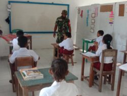 Babinsa Koramil 1511-02/P.Masela, Berikan Wasbang bagi Siswa SD