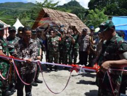 Kodam Pattimura, Resmikan Sarana MCK Tingkatkan Kesehatan Pengungsi di Aboru