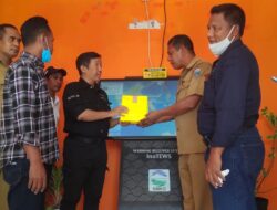 BKP-BTR, Serahkan Bantuan Dana 40 juta Pemulihan Gempa Di Pulau Damer