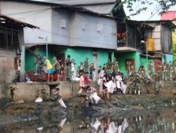 Jelang HUT Kodam, Mutiara Pattimura Kalesang Sungai di Ambon
