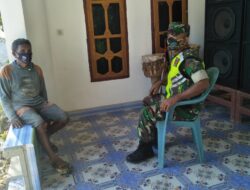Jaga Hubungan Baik dengan Warga Binaan, Babinsa Desa Wakarlely Gait Komsos