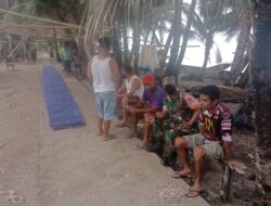 Ciptakan Kedekatan Warga Binaan, Babinsa-02/P.Masela Laksanakan Komsos