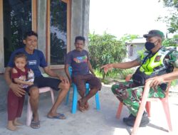Komsos Dengan Warga, Babinsa Koramil 1511-01/Tiakur juga Rutin Pantau Wilayah Binaan