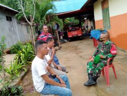 Babinsa Giat Komsos, Turun Ke Rumah Warga Binaan