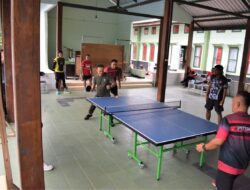 Guna Jaga Kebugaran Tubuh, Danrem 151/Binaiya Laksanakan Olahraga Tenis Meja.