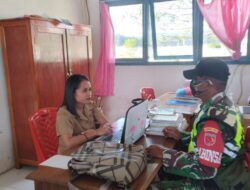 Babinsa Koramil 1511-03/Tepa, Jalin Komsos Dengan Ibu Guru SD Inpres Wasarili