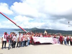 Parade Budaya Pemuda Dan Pemudi MBD Di Kota Ambon. Kapan Balik Lagi Pak Jokowi Ke MBD.