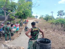 Anggota Satgas TMMD ke-115 Bersama Masyarakat Dusun Kiou, Tuntaskan Jalan Rabat Sepanjang 200 Meter