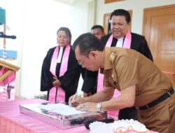 Wagub Maluku, Resmikan Gedung Serbaguna Dan Kantor Jemaat GPM Ariate