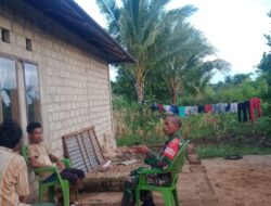 Giat Komsos, Babinsa Himbau Warga Hati-Hati Dengan Gigitan Anjing Rabies