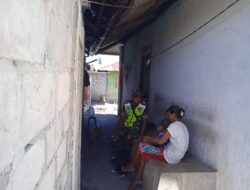 Babinsa Desa Lolotuara, Giat Komsos Di Rumah Warga Desa Binaan