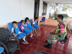 Babinsa Serda S.A Rehiara, Tanamkan Wasbang ke murid TK Hila