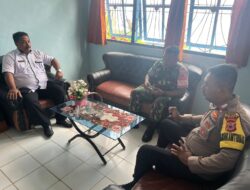 Jalin Silaturahmi, Babinsa Dan Bhabinkamtibmas Giat Anjangsana Dengan Kepsek