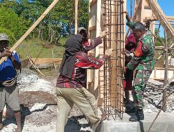 Giat Karbak, Babinsa Bantu Warga Pasang Bakesten Tower Air