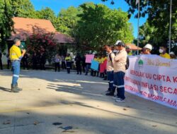 Polsek Wetar Amankan Aksi Unjuk Rasa Karyawan PT. BTR Guna Antisipasi Tindakan Anarkis.