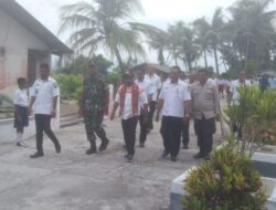 Danramil 1511-02/P.Masela Dampingi Camat Kunker Ke Desa Lawawang