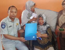 Begerak Cepat Jasa Raharja Cabang Maluku, Serahkan Santunan Laka Lantas di Ambon