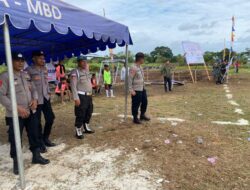Personil Polres MBD Lakukan Pengamanan Turnamen Sepak Bola Bupati Cup I
