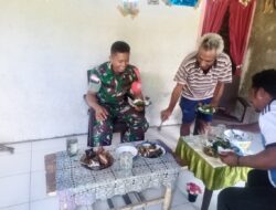 Peduli dengan Warga Kurang Mampu, Babinsa Koramil-03/Tepa Giat Babinsa Masuk Dapur