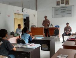 Personel Polsek Mdona Hyera Gelar Jumat Curhat Kamtibmas, Ajak Siswa Peduli Keamanan dan Ketertiban di Lingkungan Sekolah